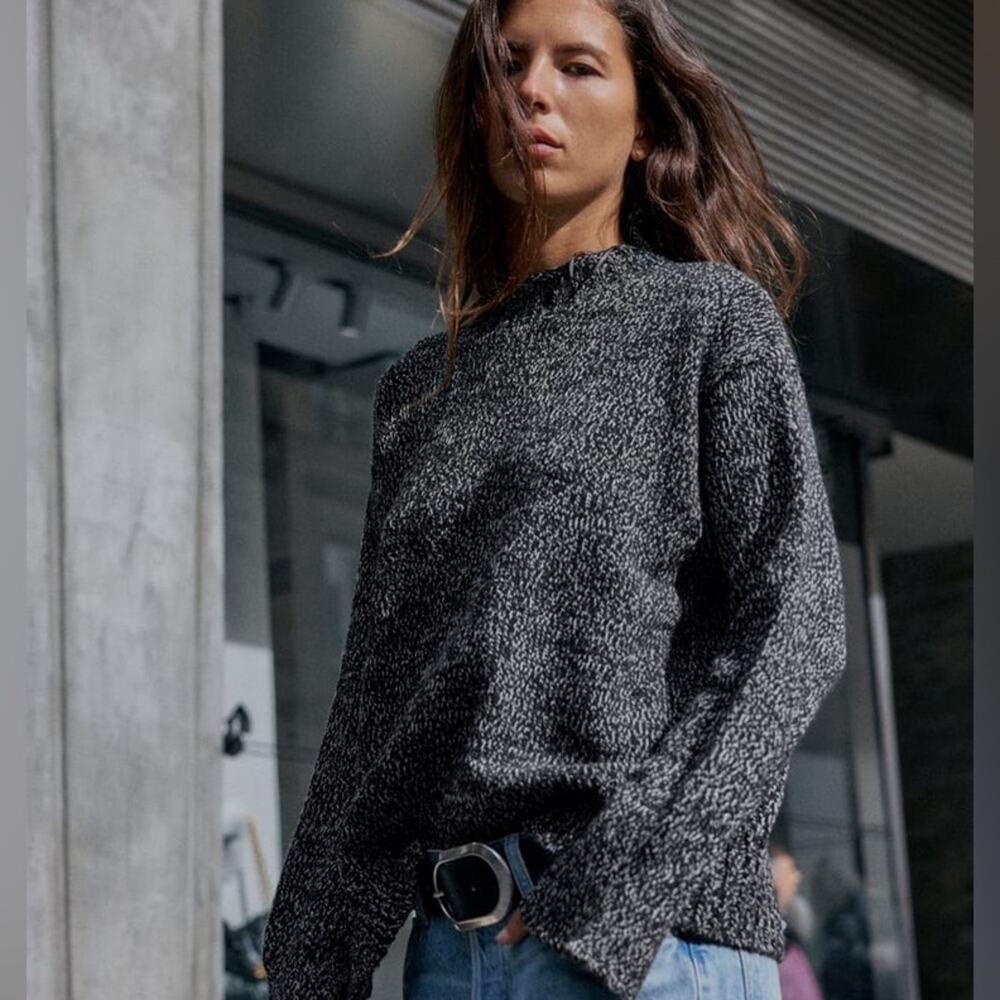 ZARA SLIT HEM TWISTED YARN KNIT SWEATER
